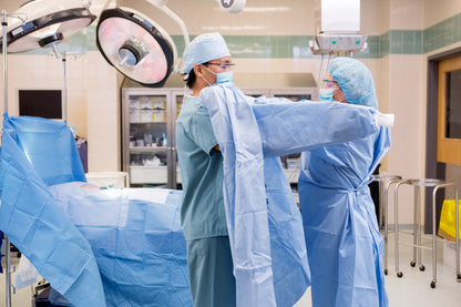 Surgical Gown – AAMI Level 4